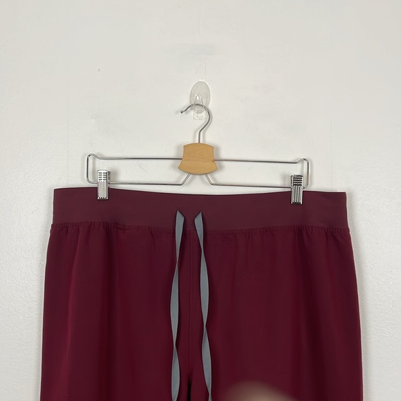 Figs Technical Collection Womens 3XLT Maroon Scrubs 2 Pocket Drawstring Waist - Picture 3 of 10